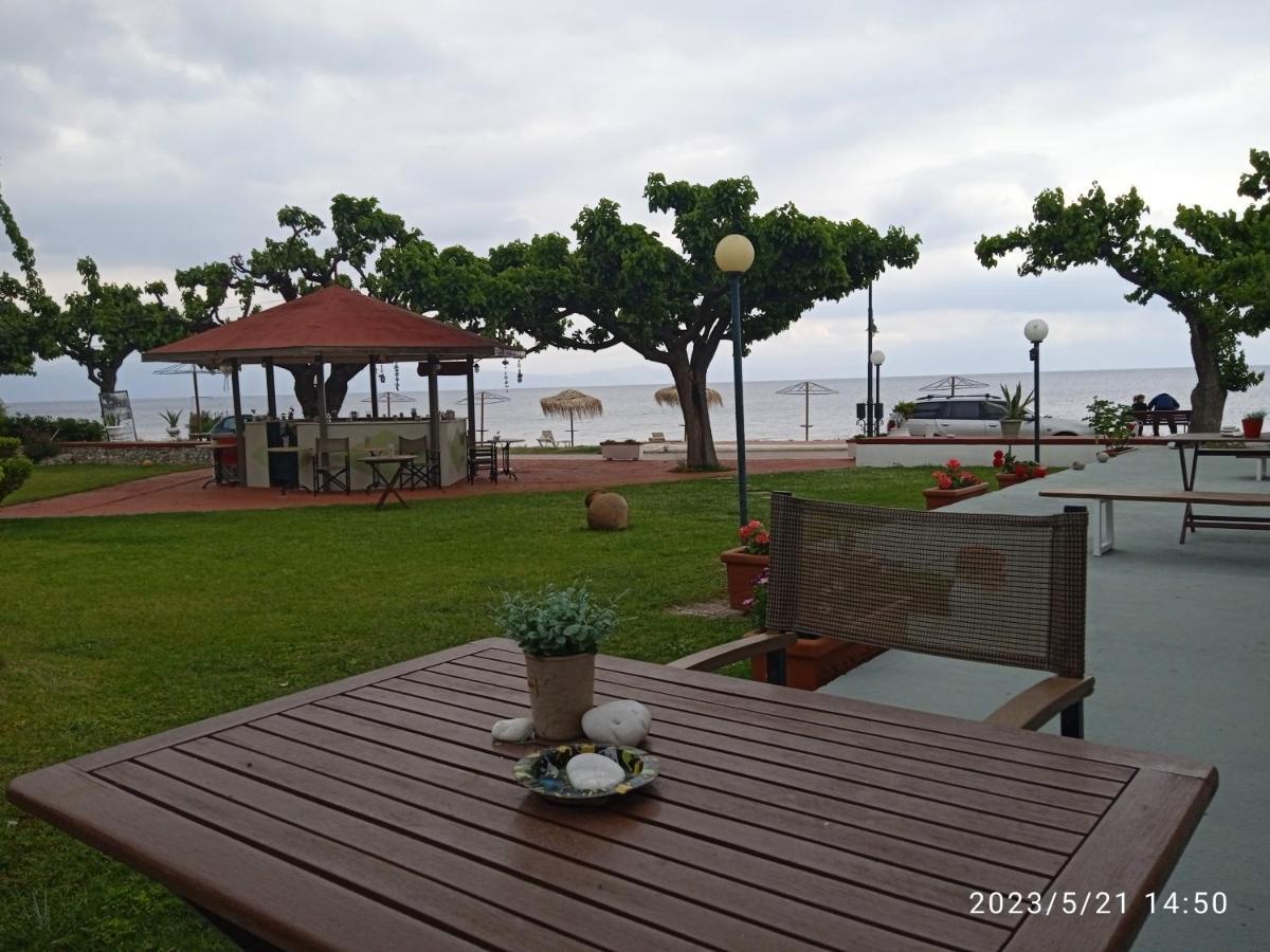 Evoikos Beach & Resort Livanátai المظهر الخارجي الصورة